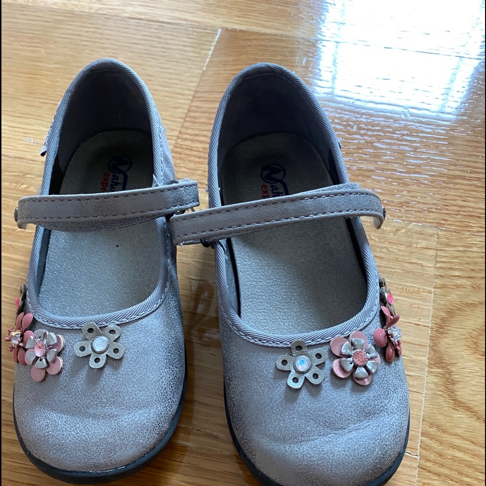 Naturino size 10
